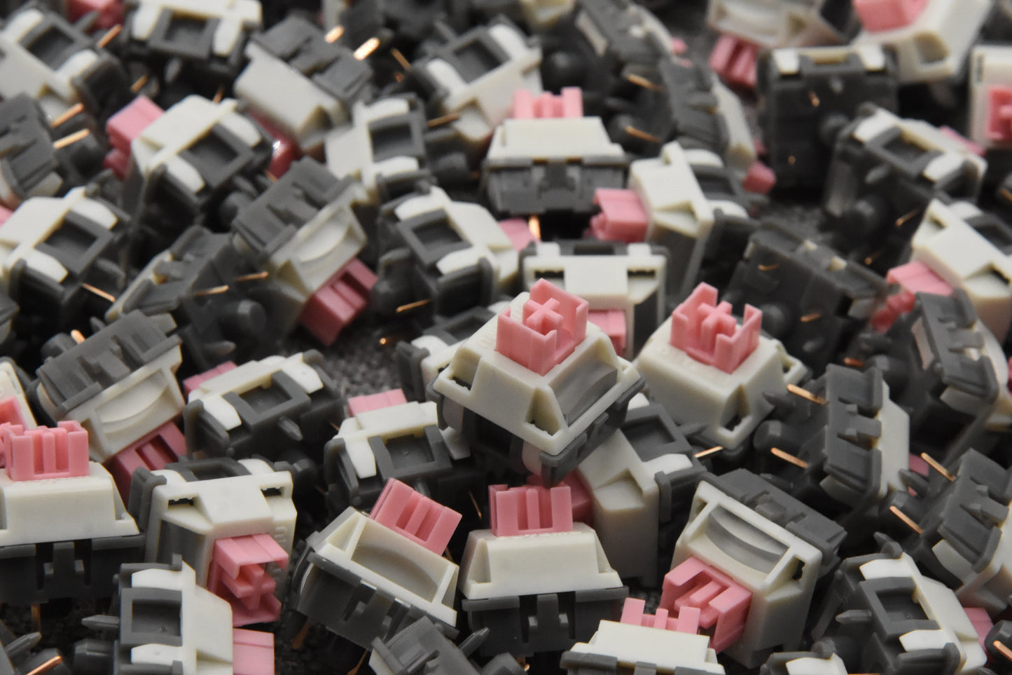 OUTEMU バタフライ サイレント リニア スイッチ 工場潤滑版 (10 個)