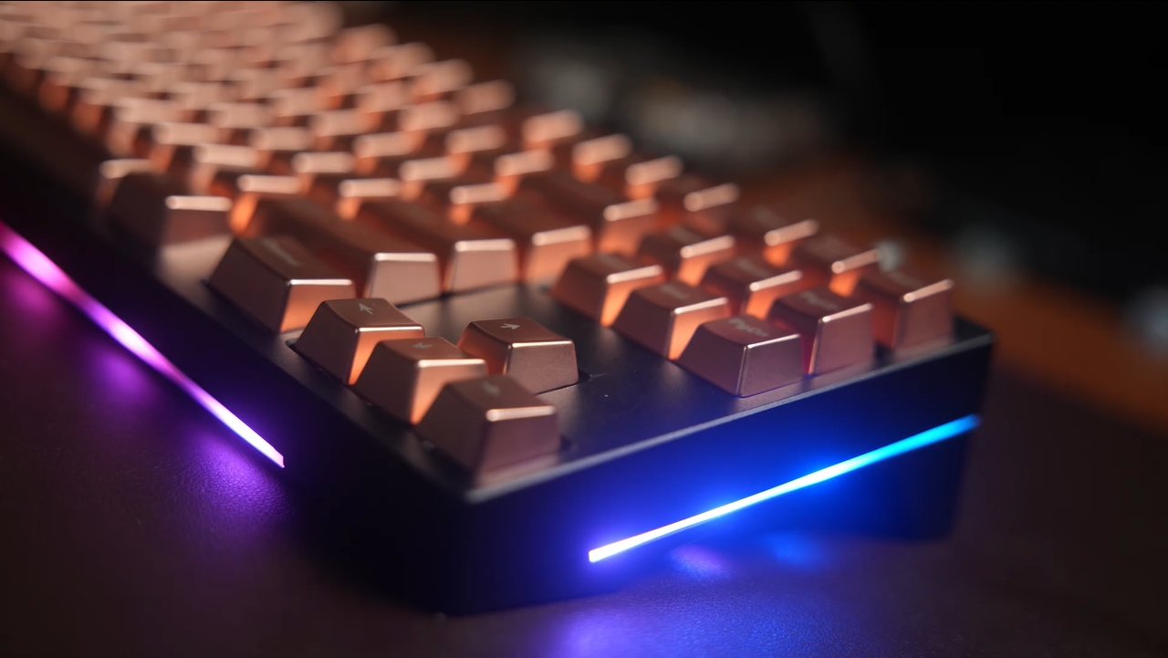 CS2 Pro Players’ Keyboards in 2026: What the Top 10 Use (and Why) – Awekeys