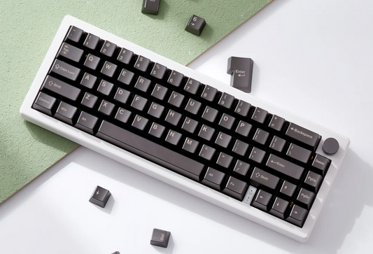 Metal Keycaps for Programming: Maximum Comfort in 10-Hour Coding Sessions
