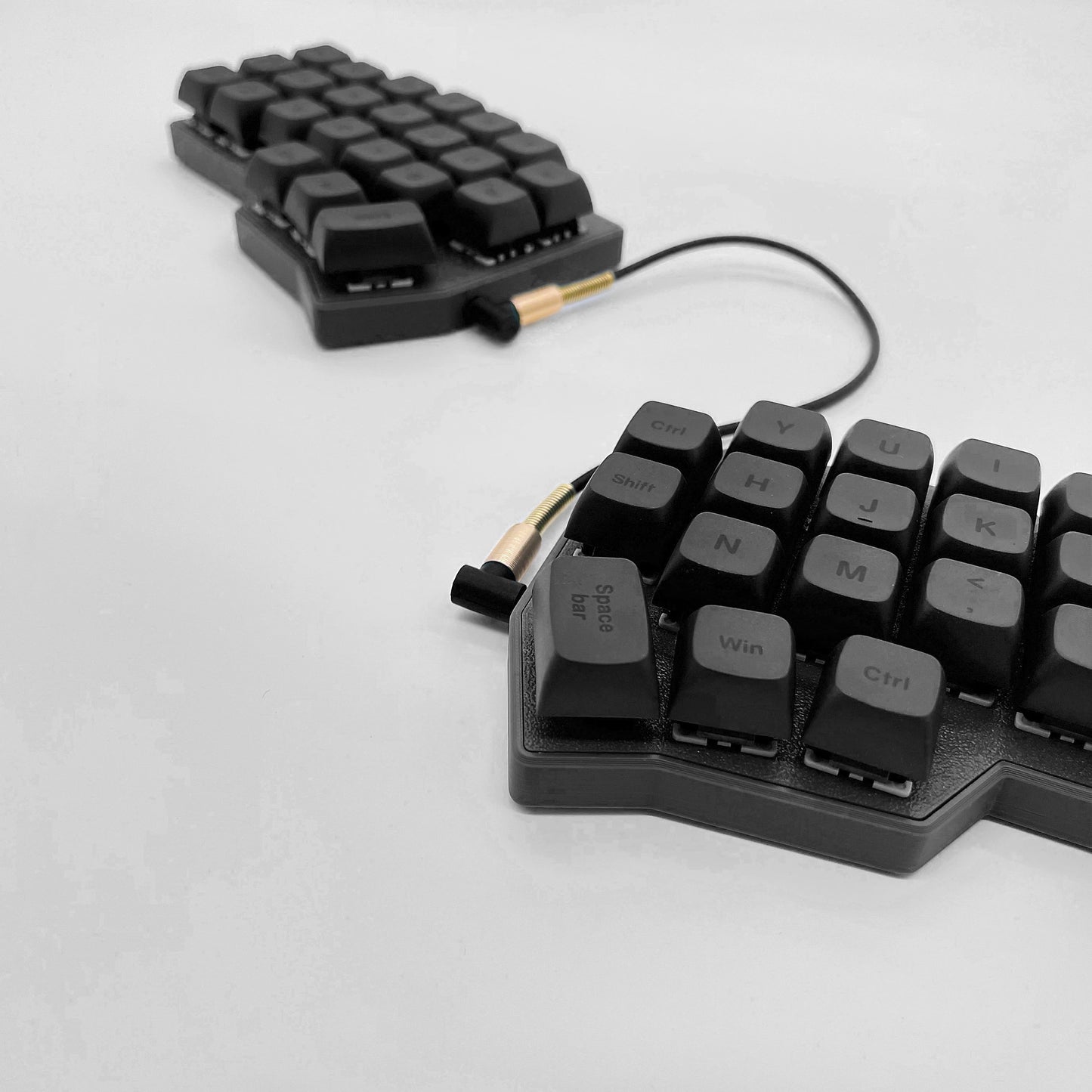 Awekeys Corne V4.1 QMK/VIAL RGB Split Ergonomic Keyboard